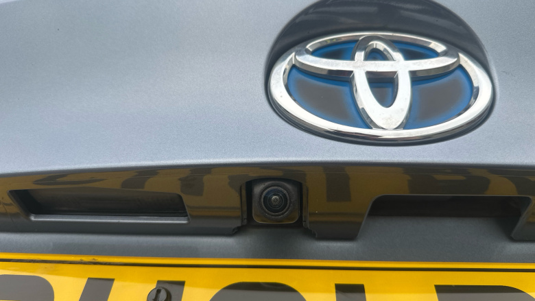 Toyota C-HR 2.0 Hybrid Dynamic 5dr CVT Hybrid Hatchback